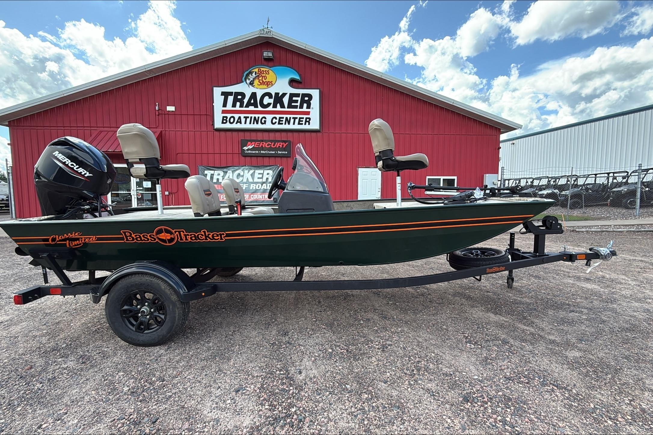 2026 Tracker Bass Tracker Classic Limited