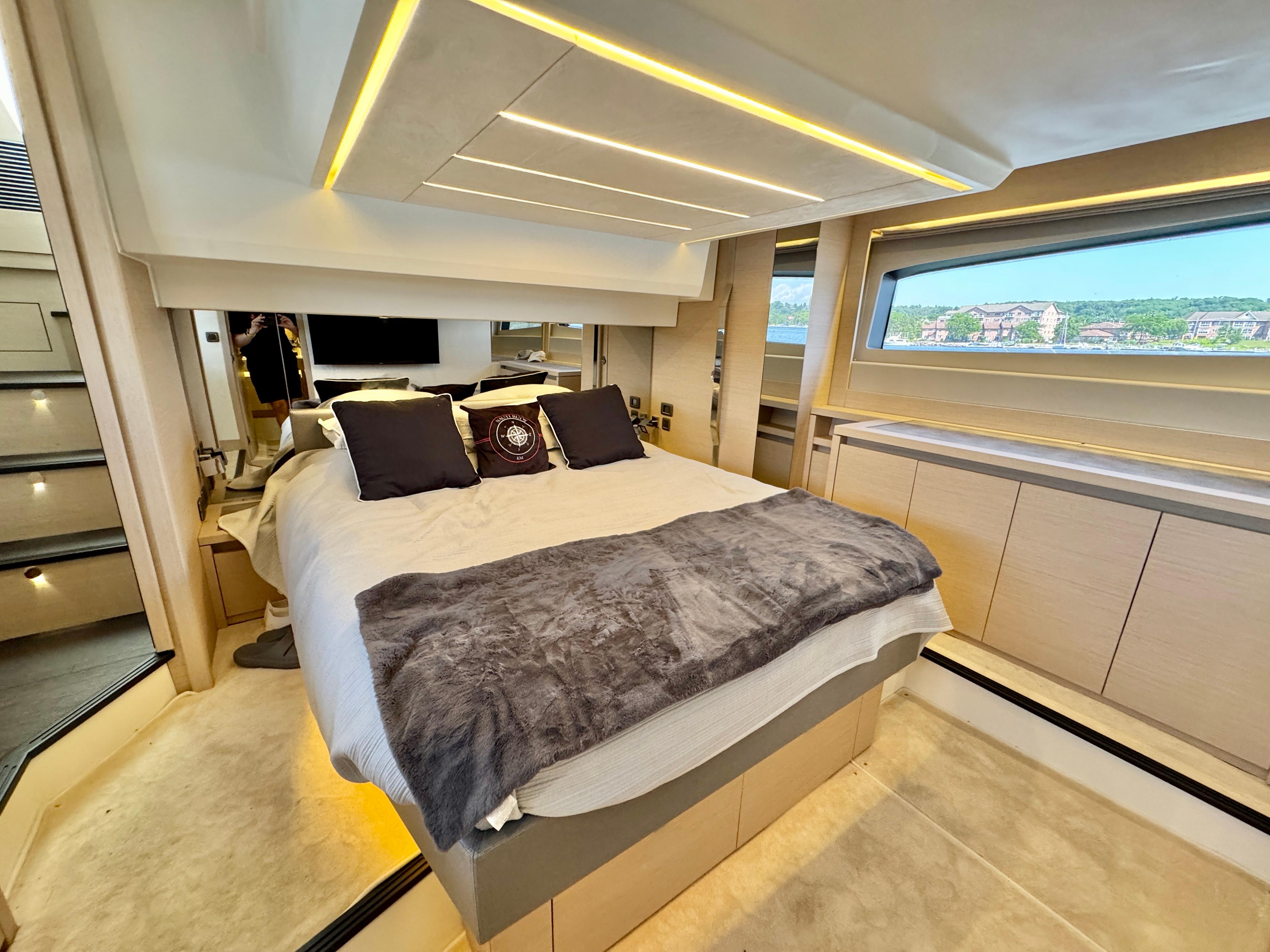 2023 Prestige 520S - 68