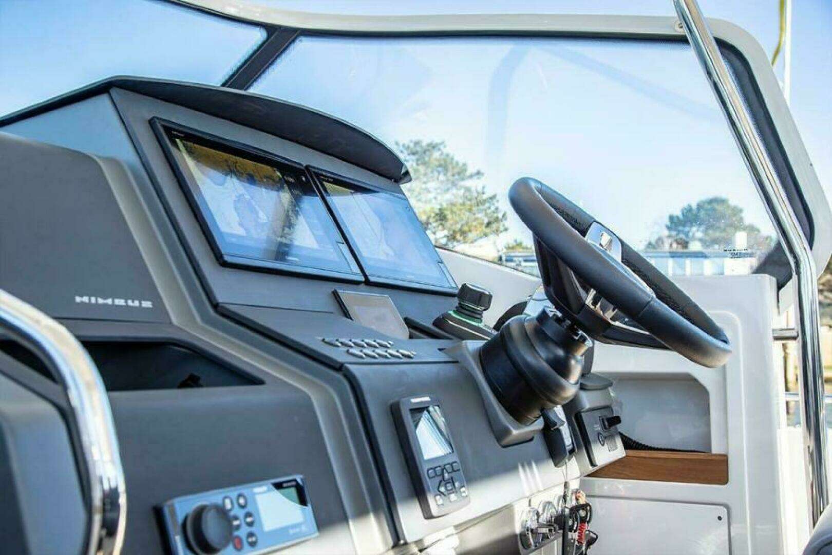 2025 Nimbus Tender 11 - Image 3