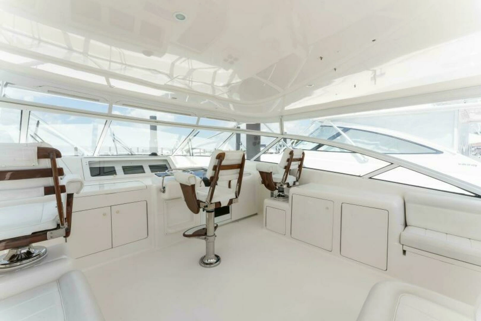 2009 Viking 45 Open - Image 23
