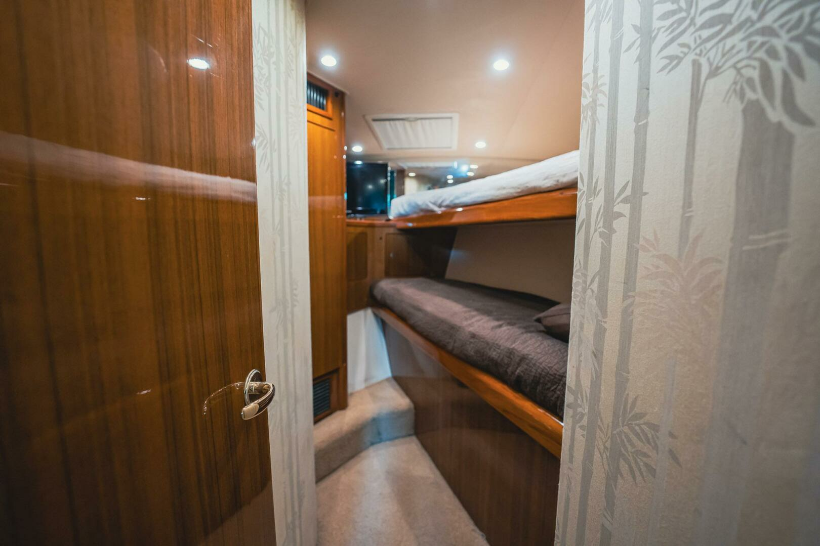 2005 Viking Convertible - Image 32