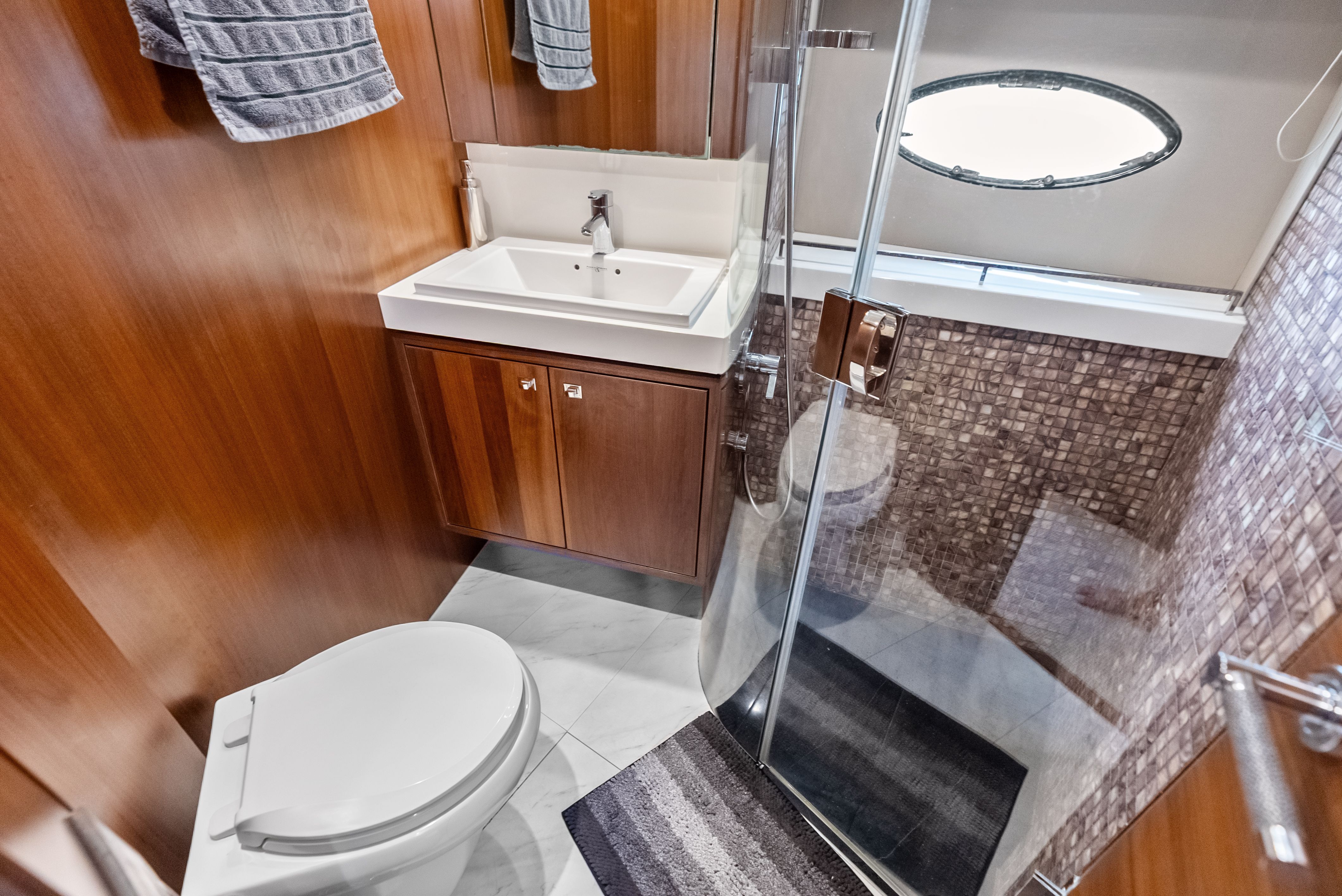 2014 Princess S72 - 92