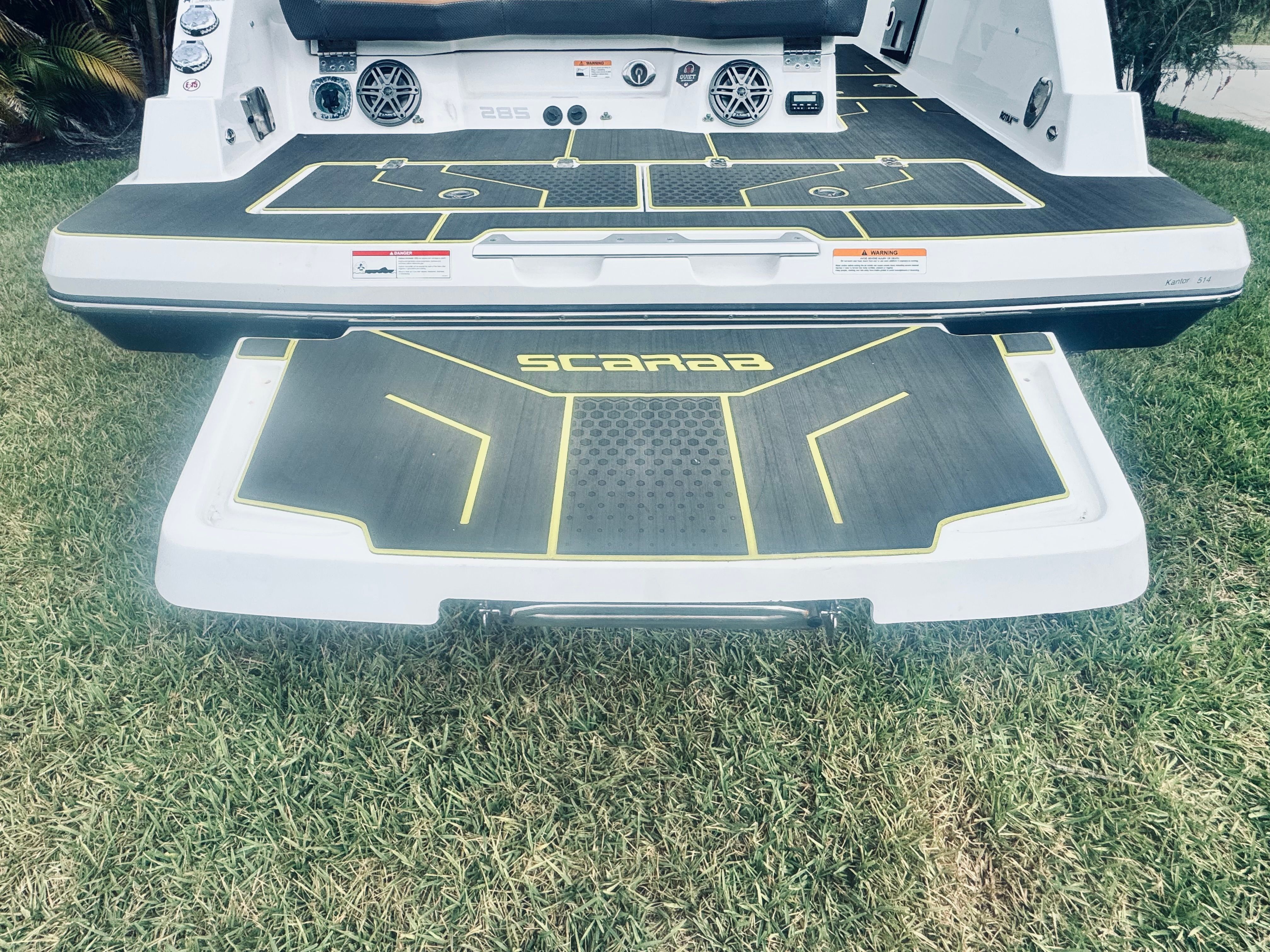 2024 Scarab 285 ID factory Tour boat - 17