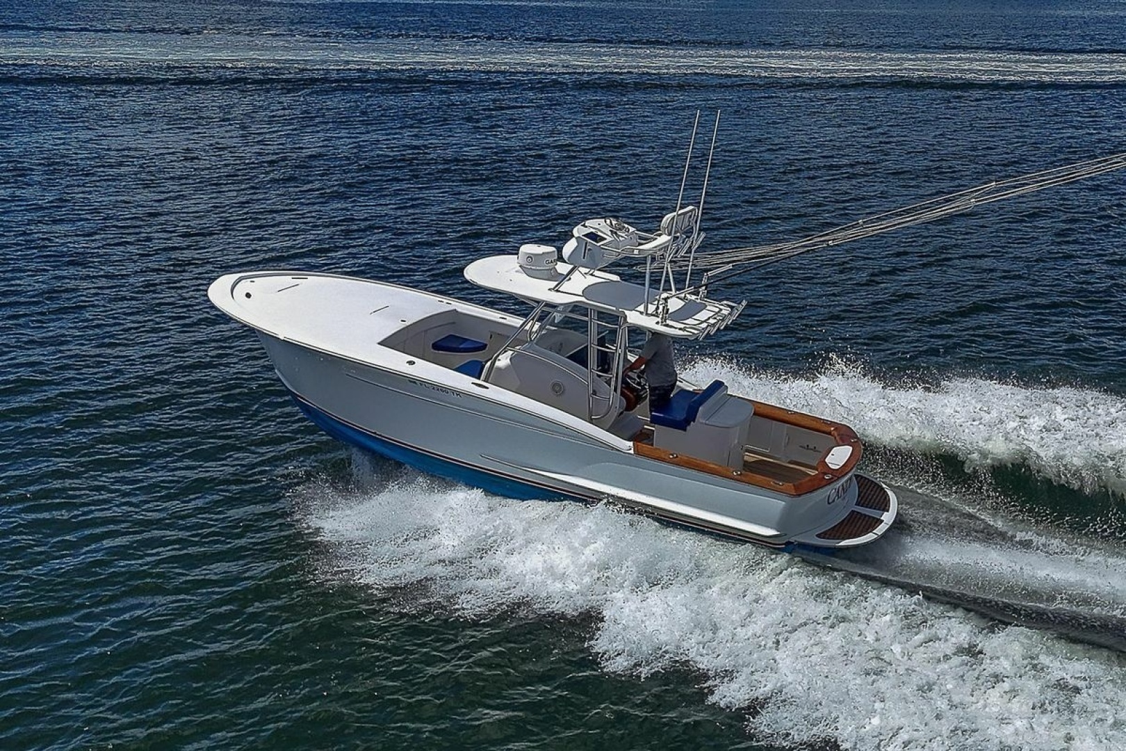 2010 Winter Custom Yachts Center Console - Image 16