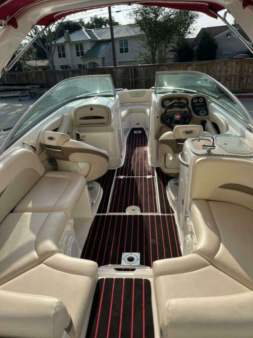 2006 Chaparral 256 SSi - Image 10