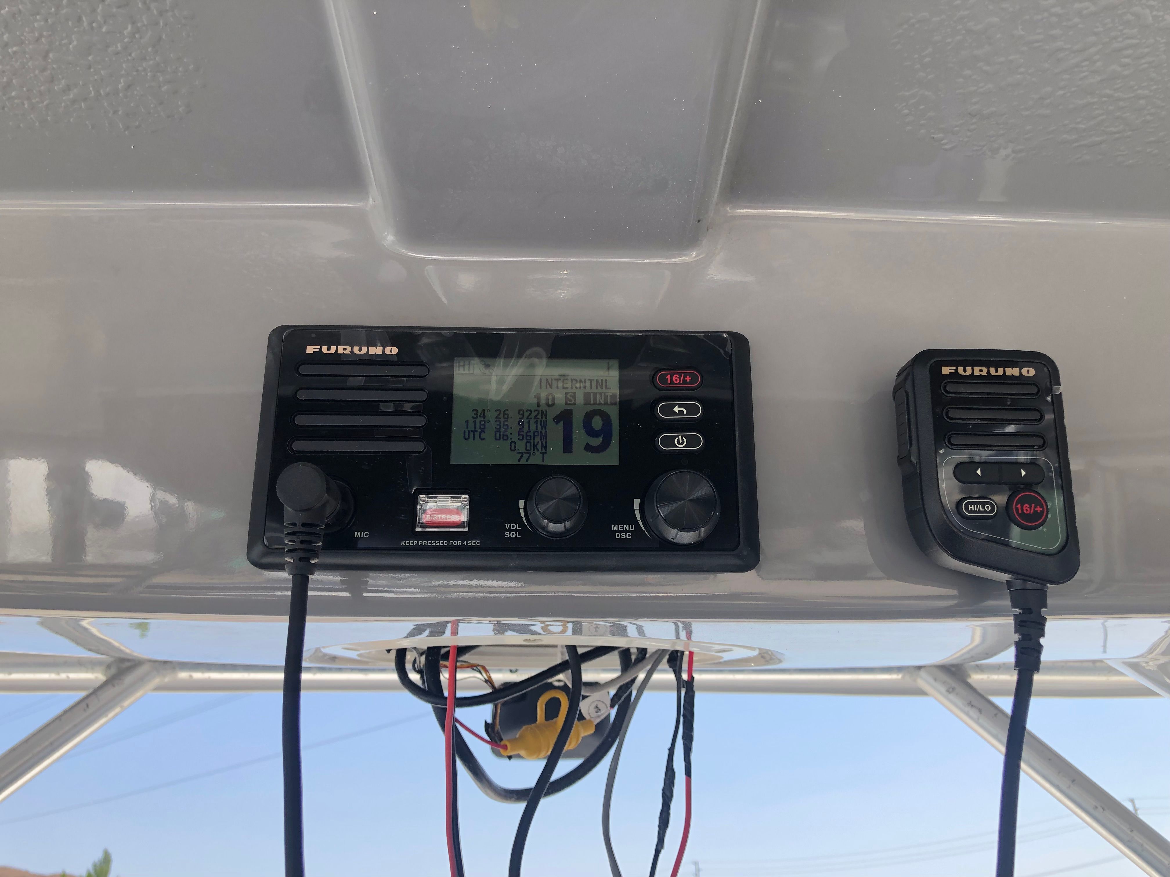 2012 Robalo R225 Walkaround - 17