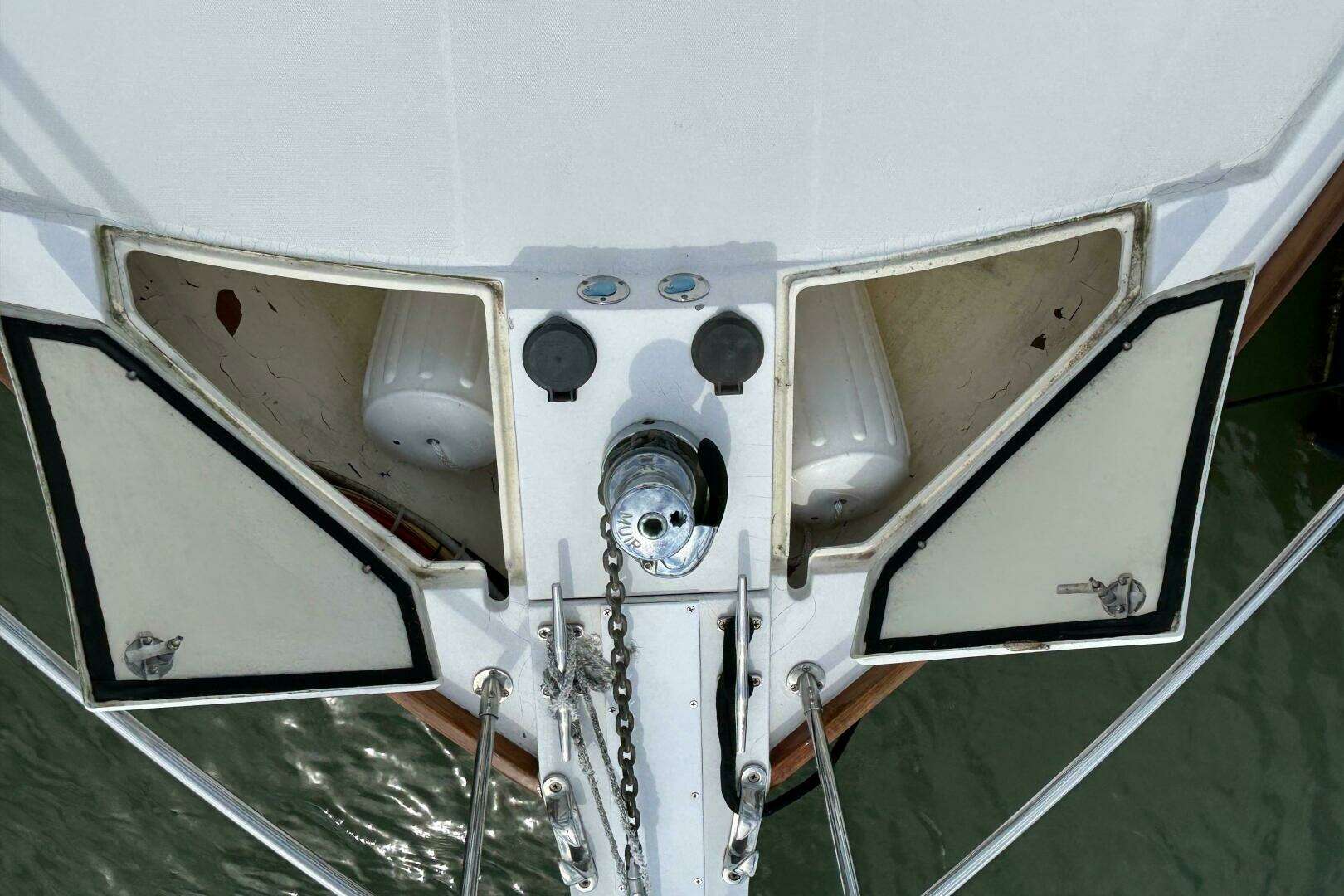 2004 Sabre 36 Flybridge - Image 17