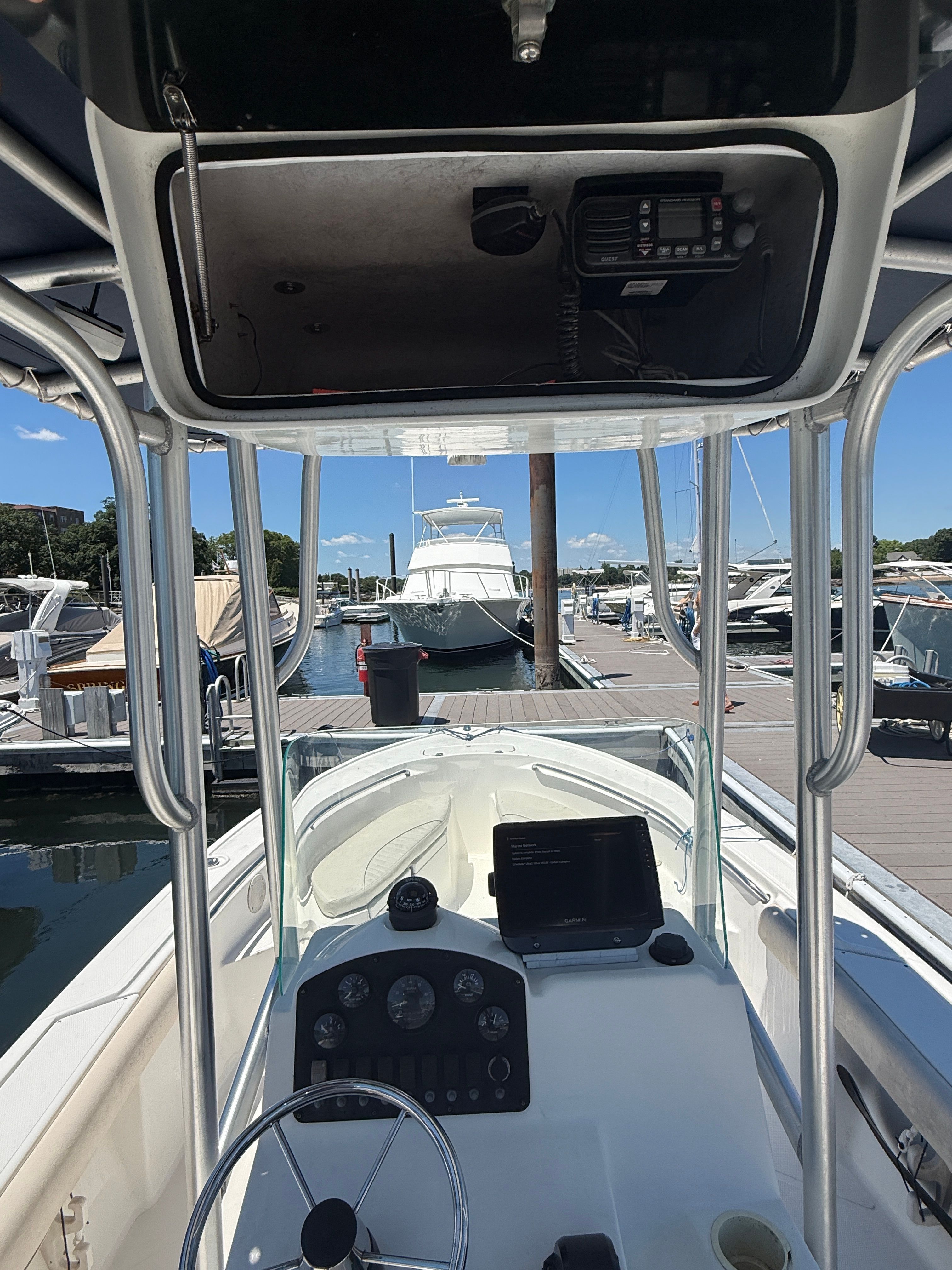 2009 Mako 204 Center Console - 9