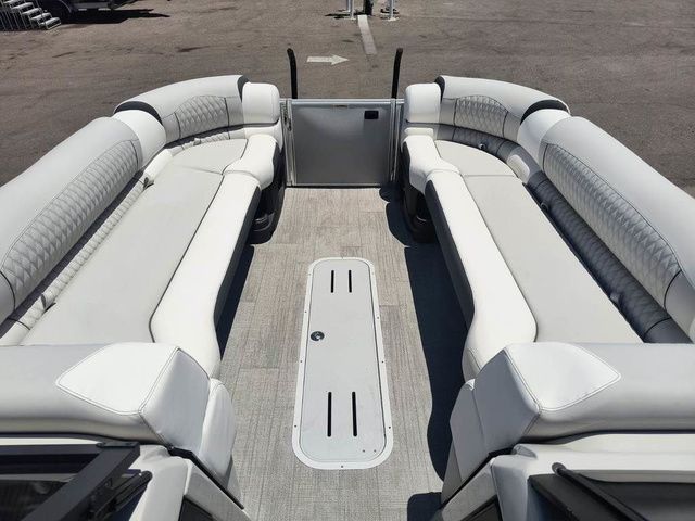 2026 Avalon Catalina Quad Lounger Windshield 27 FT - 16
