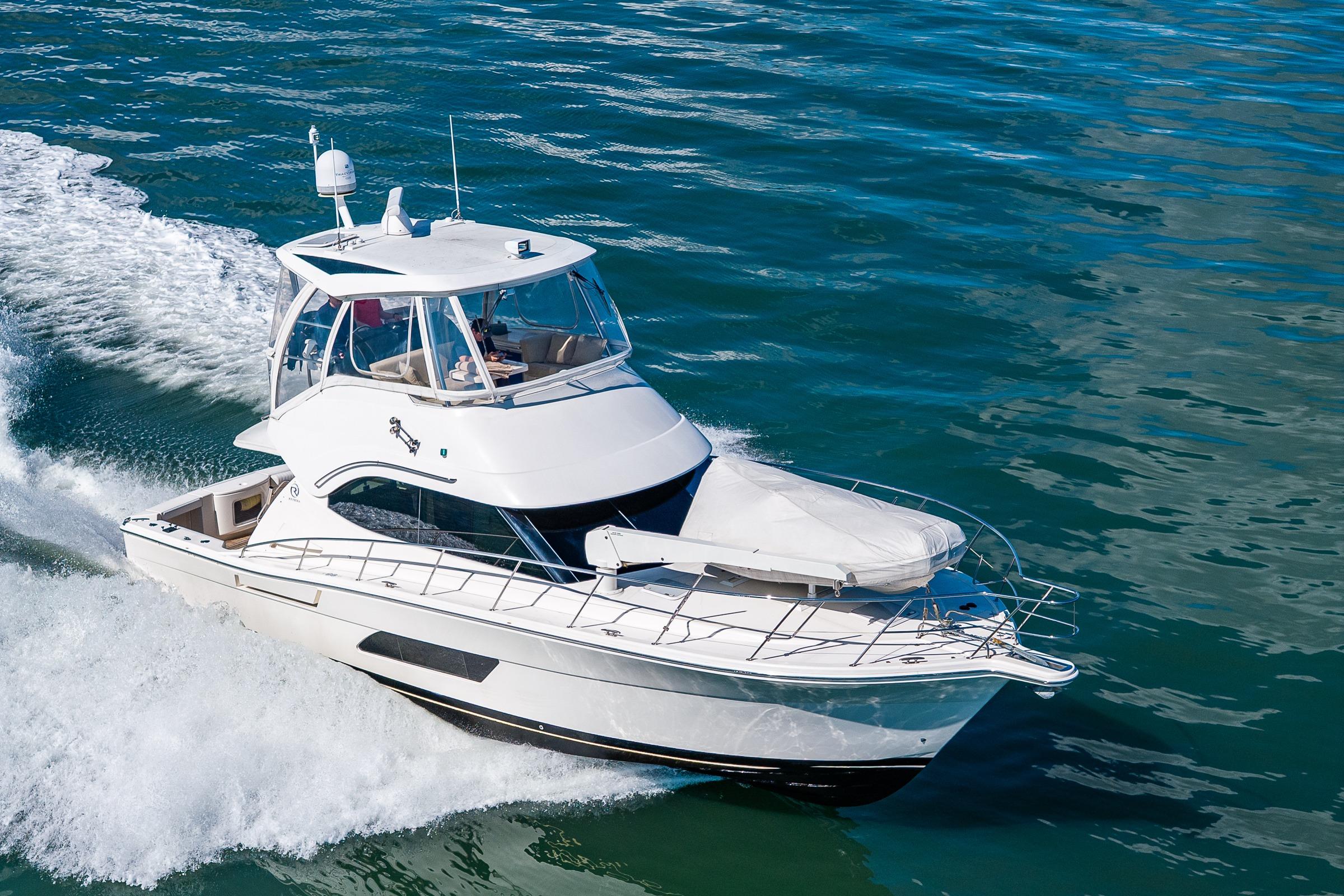 2011 Riviera 43 Open Flybridge