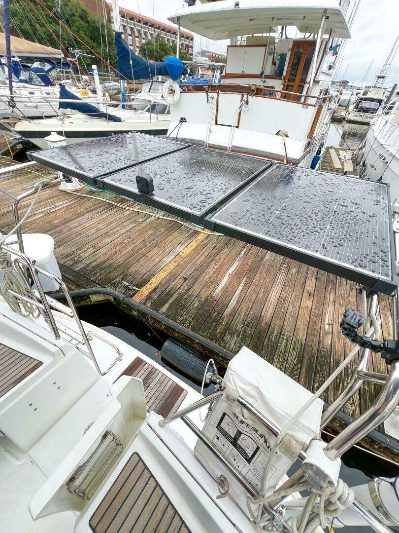 2007 Beneteau 373 - Image 13