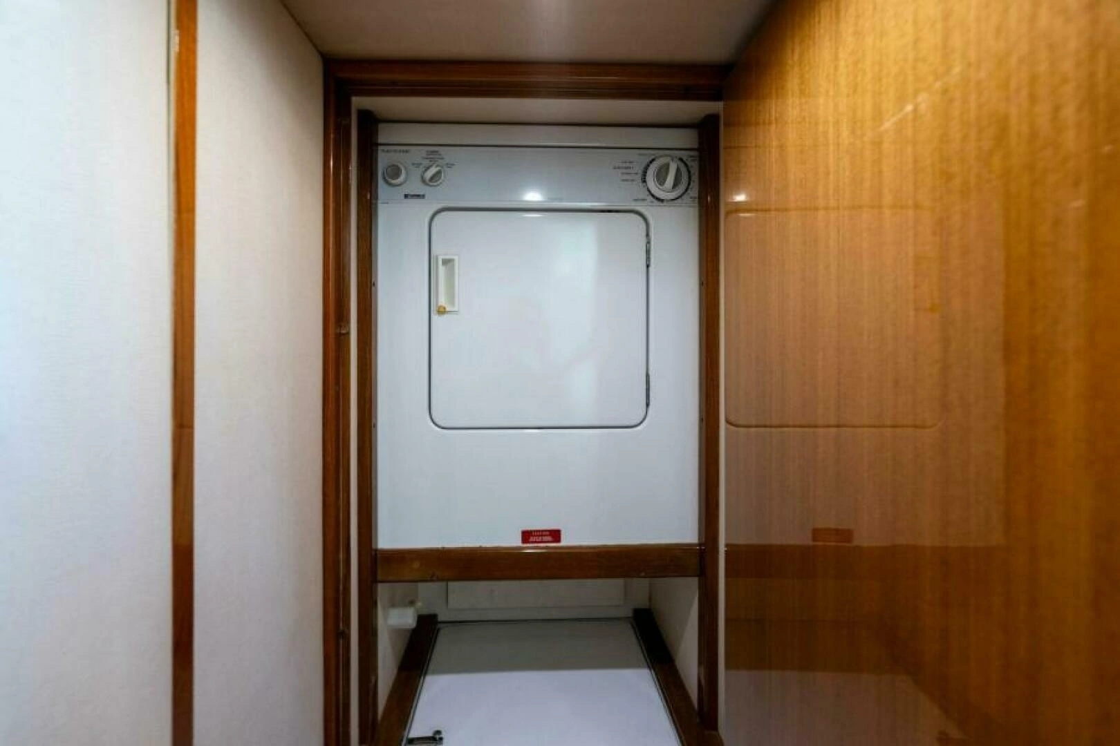2003 Viking 48 Convertible - Image 60
