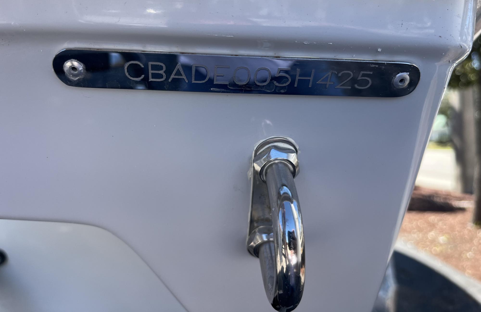 2025 Cobia 240 Dual Console - 7