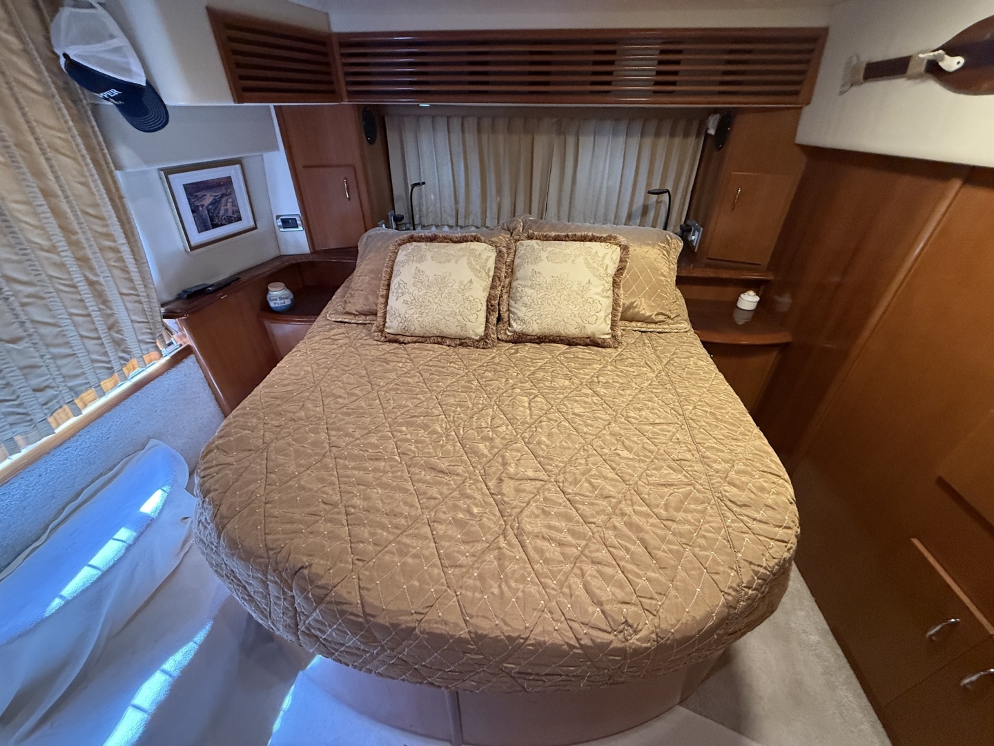 2006 Carver 44 CMY - Image 23
