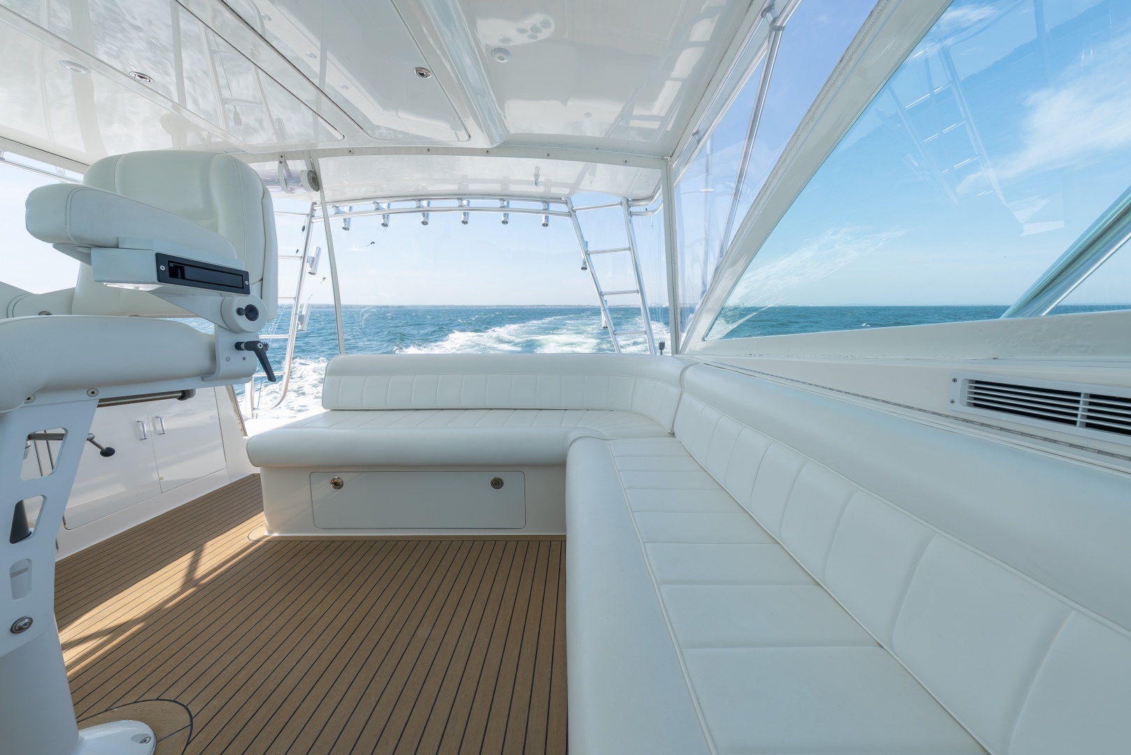 2002 Cabo 45 Express - Image 36