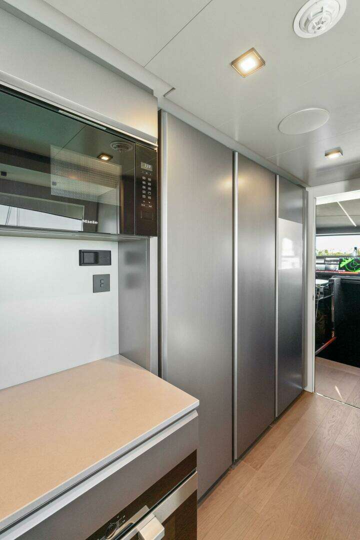 2023 Pershing GTX Motoryacht - Image 66