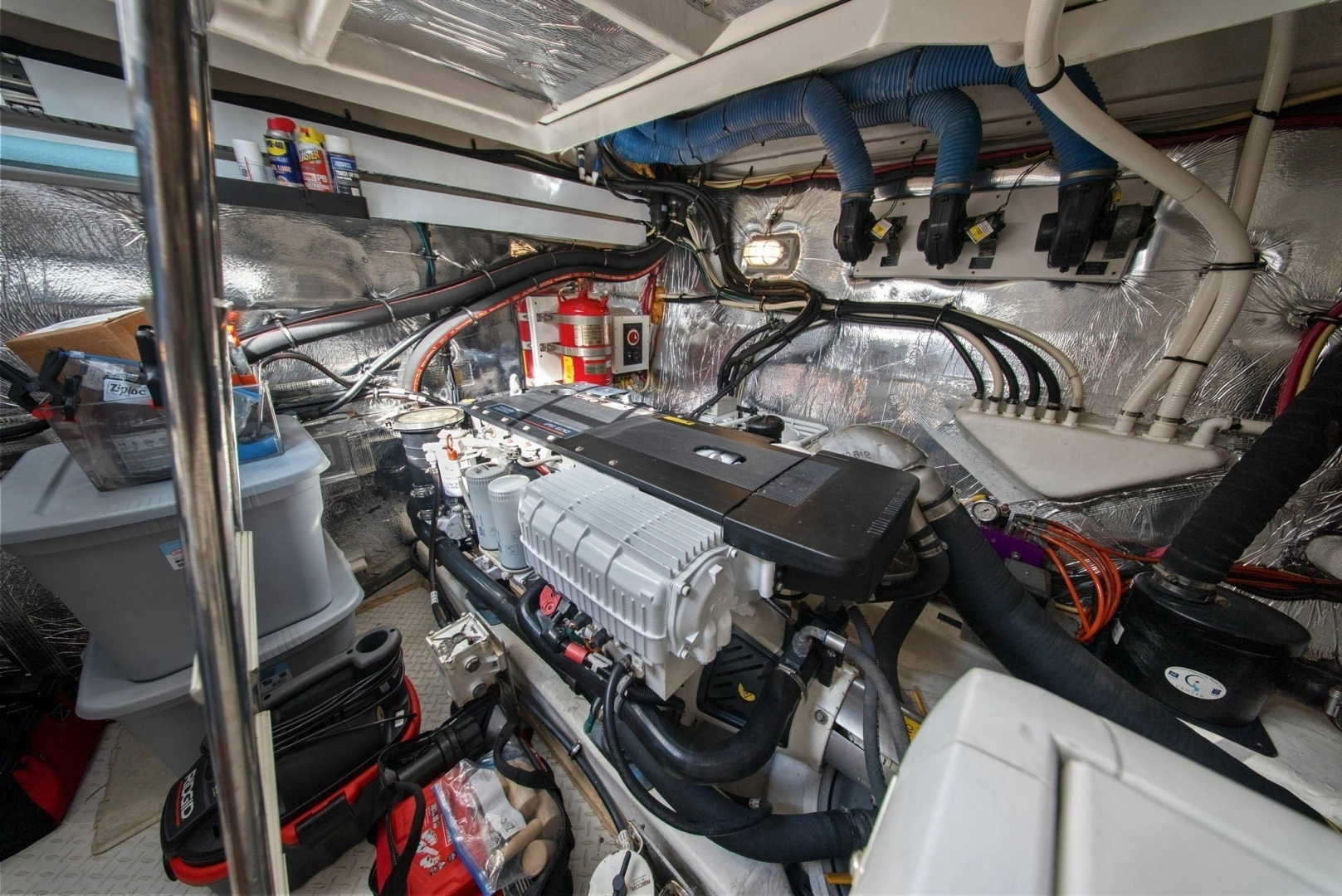 2014 Cruisers Yachts 48 Cantius - Image 51