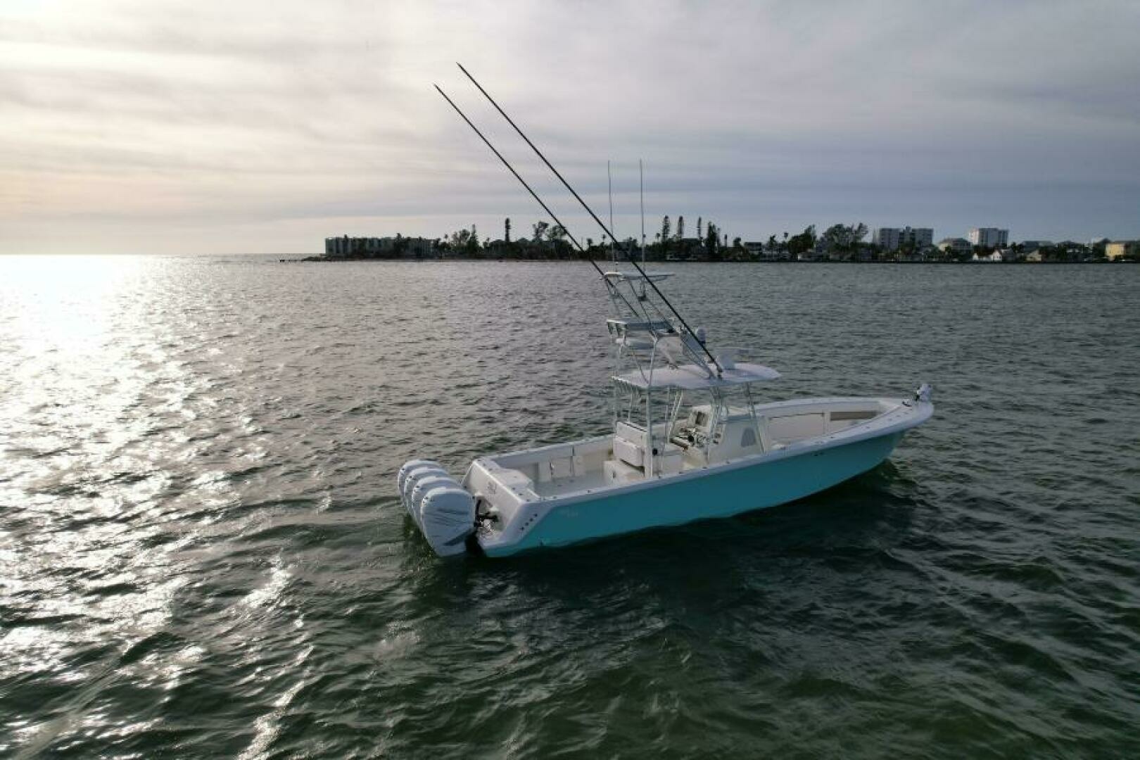 2013 SeaVee 390 - Image 4