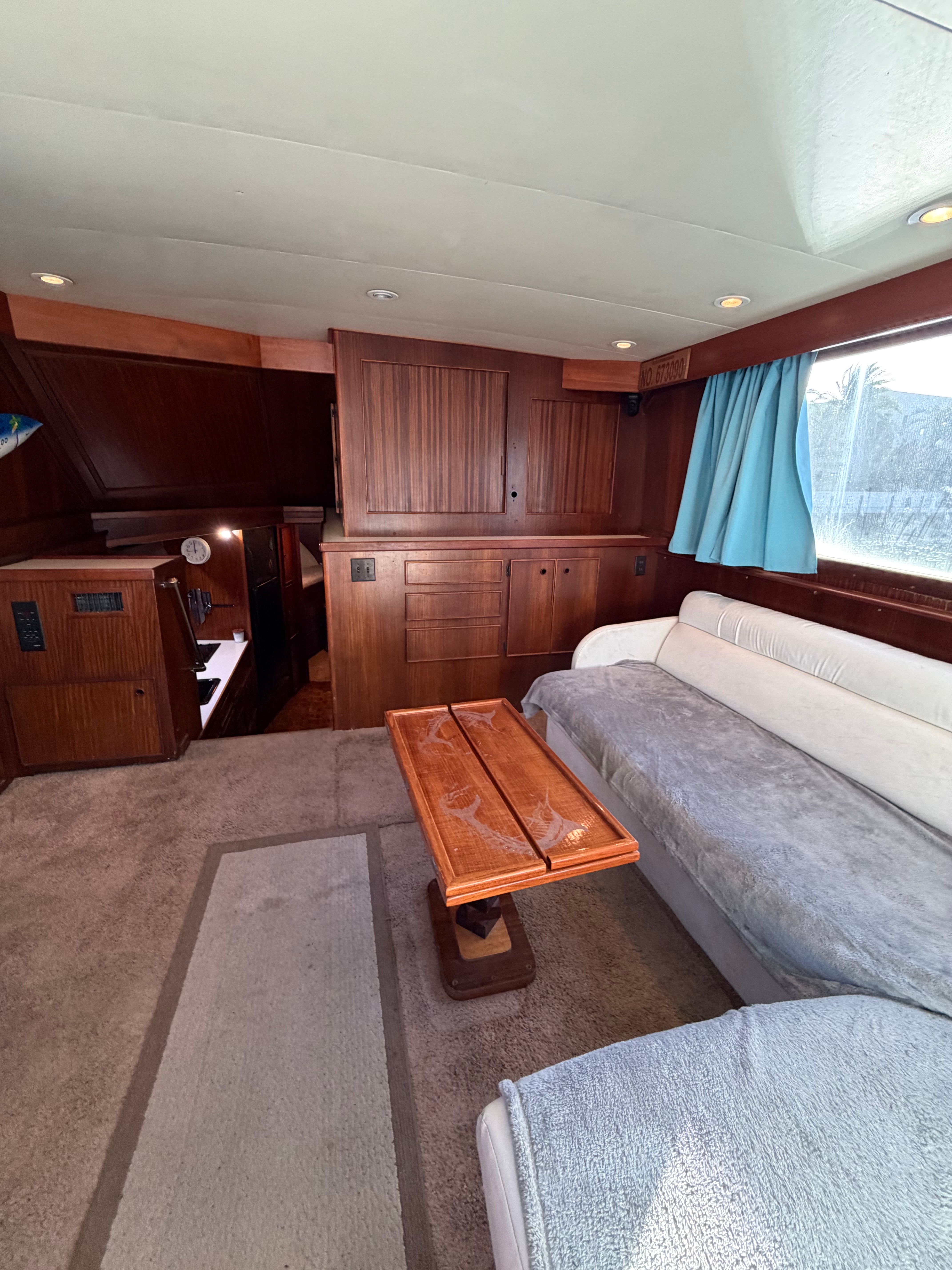 1984 Hatteras Convertible - 14