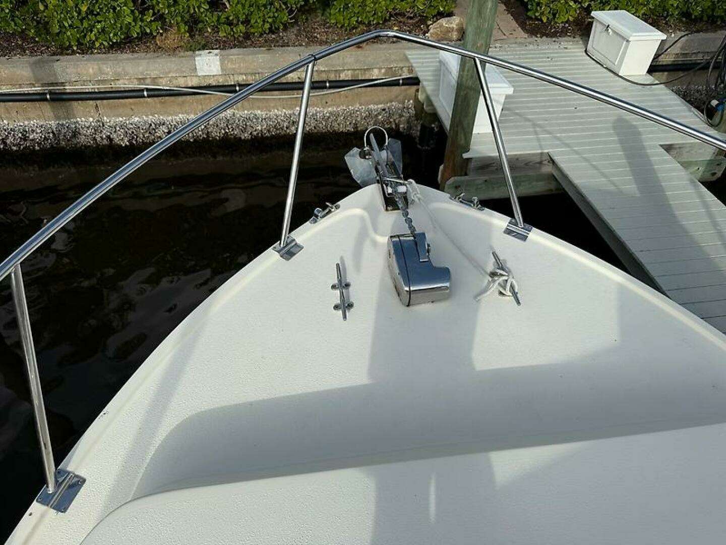 2018 Islander 27 Islander Hardback - Image 15