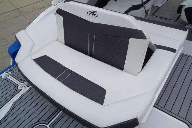 2019 Monterey 218SS Super Sport boat seat with white and gray upholstery.