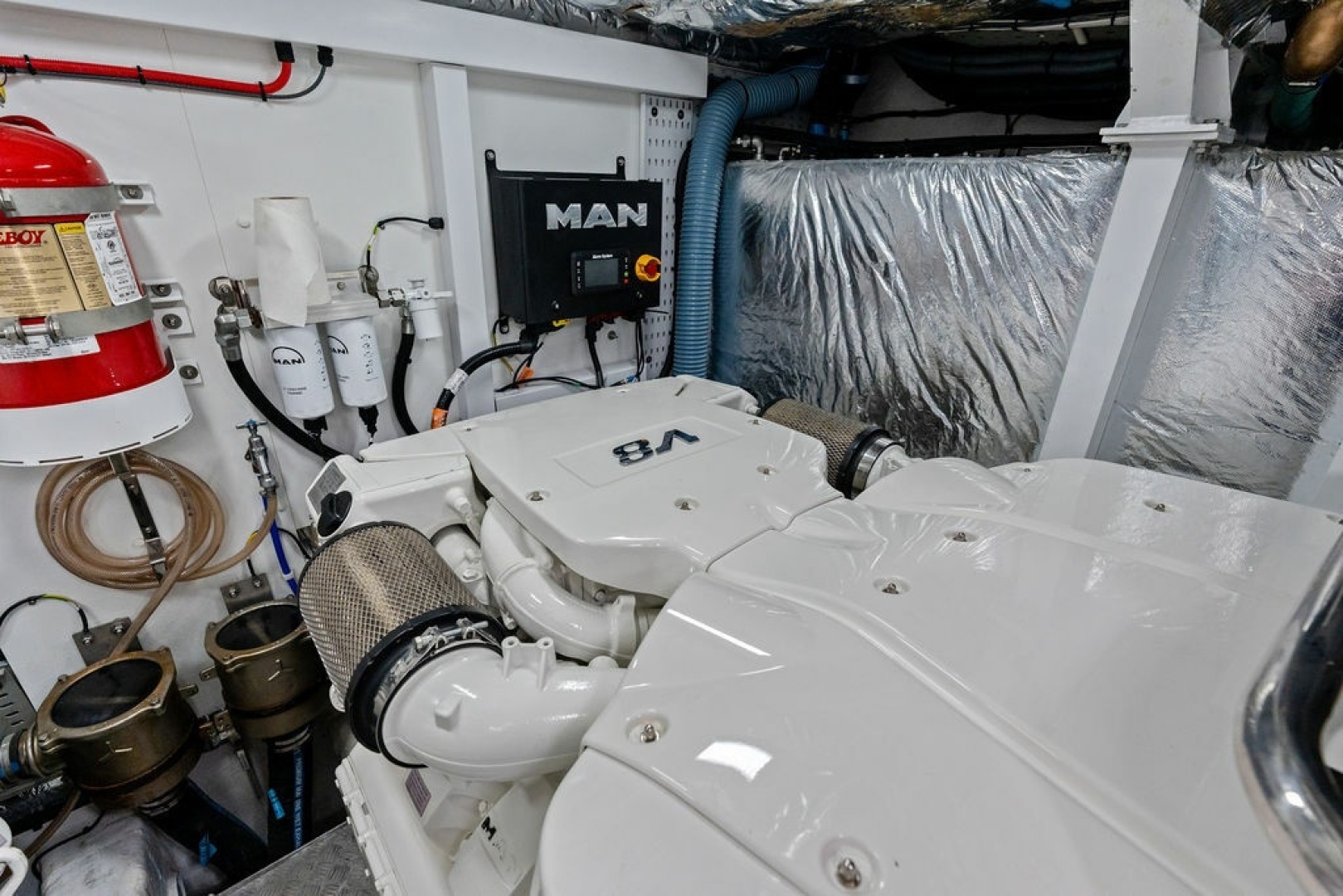 2020 Princess S62 Sportbridge - Image 74