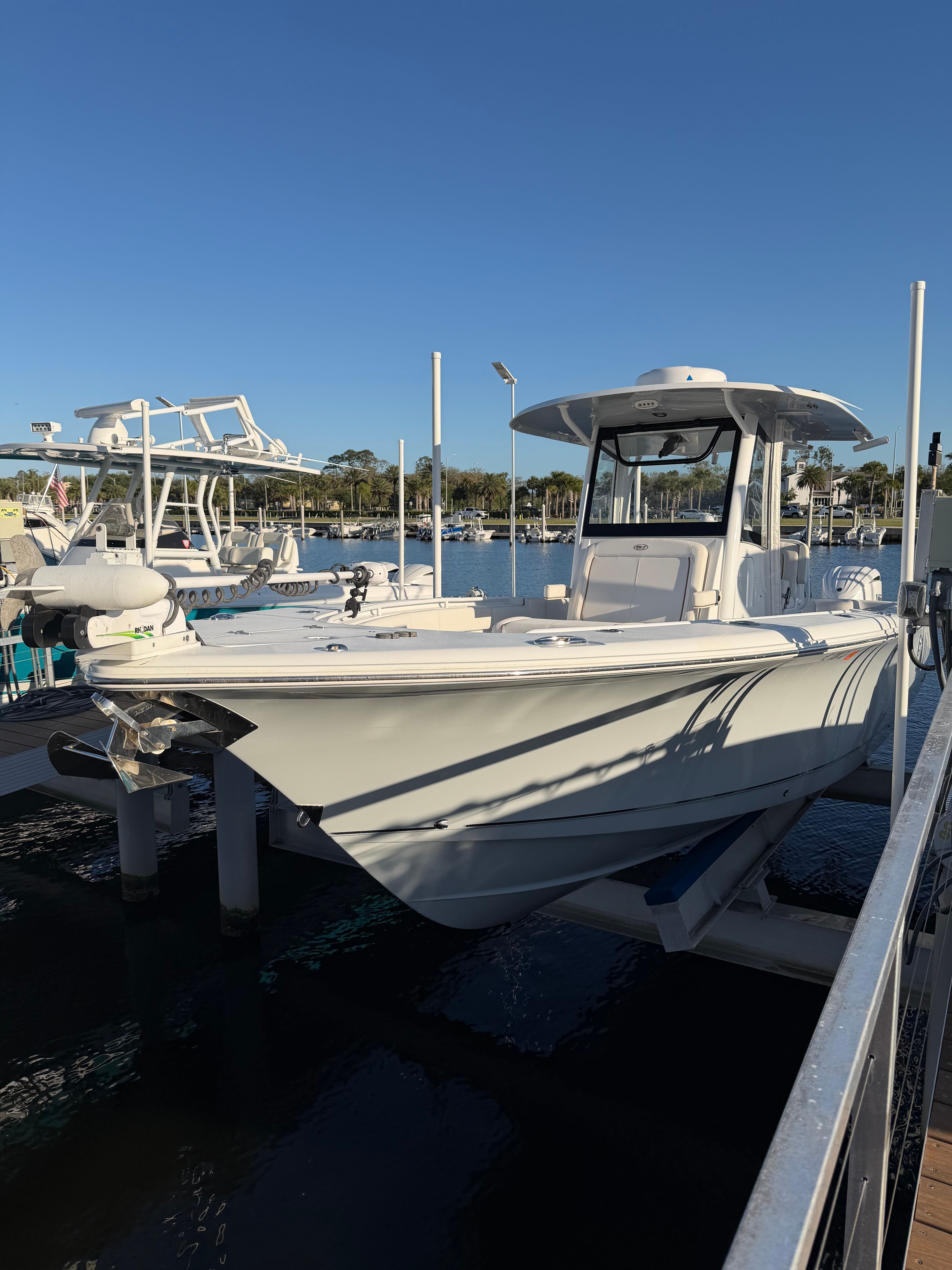 2022 Sea Hunt Gamefish 30 Coffin Box - 23