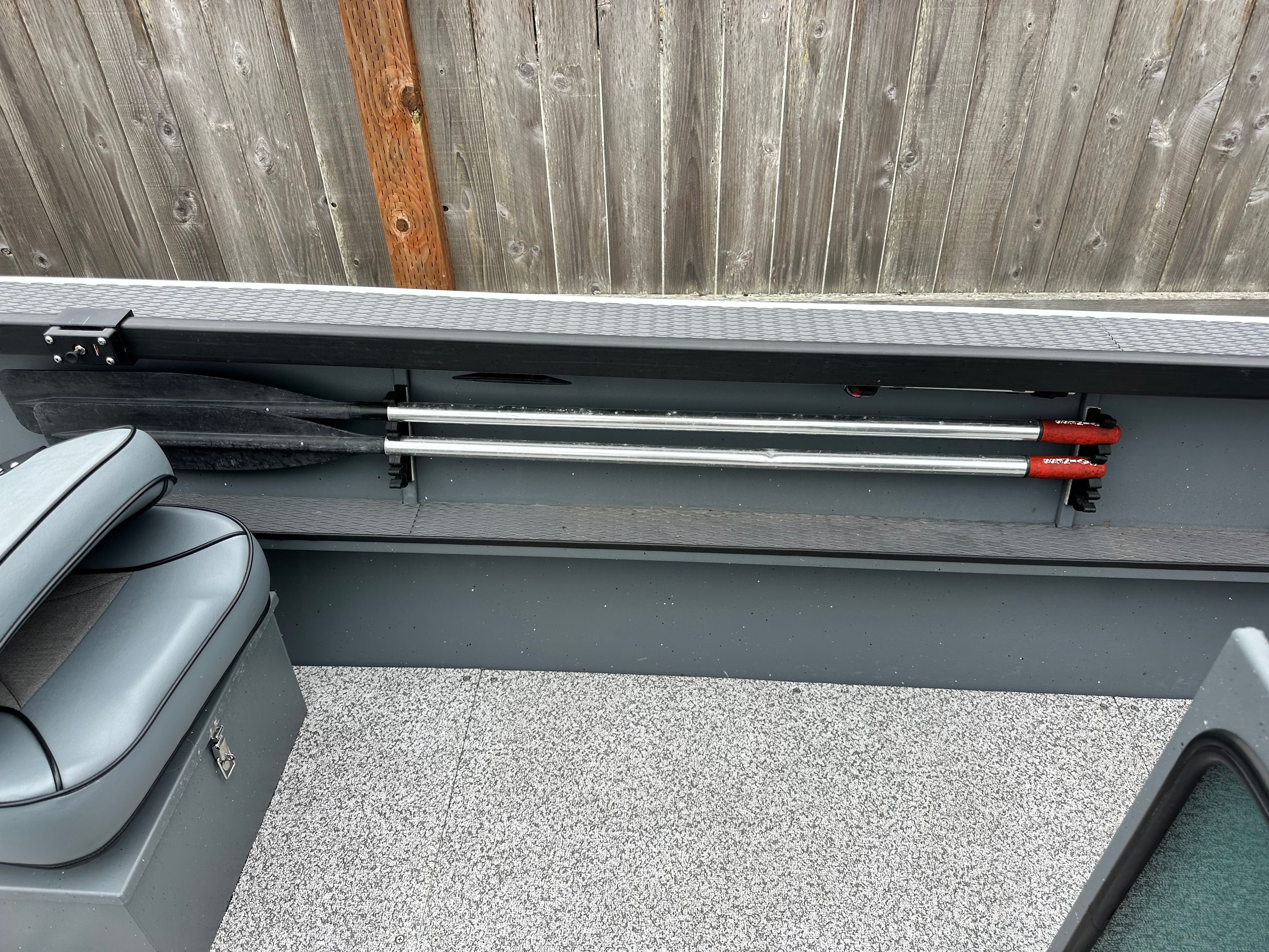 2020 Alumaweld Adventurer 20 - 17
