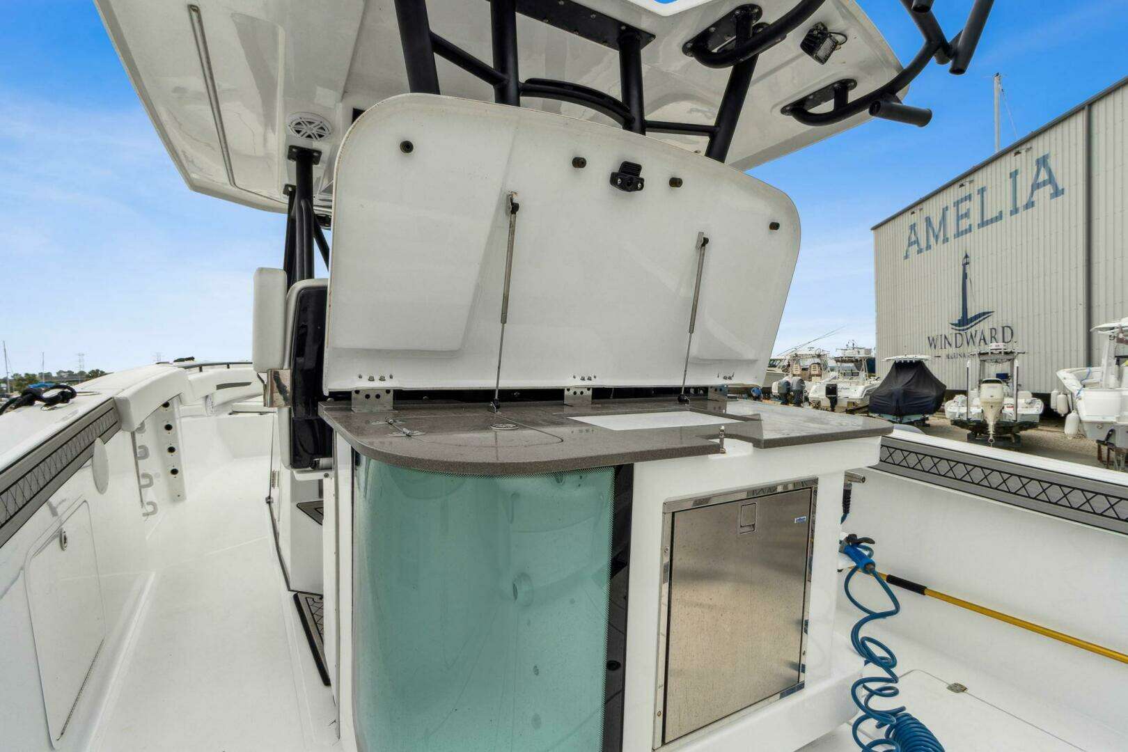 2023 Wellcraft 352 Fisherman Center Console - Image 13