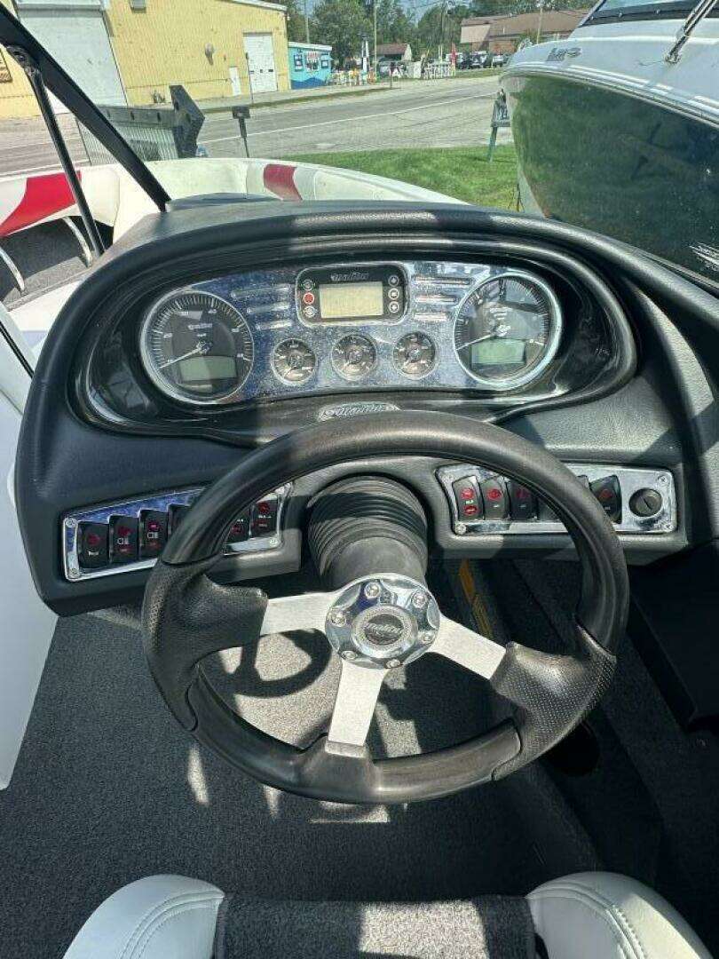 2007 Malibu 21 V RIde - Image 10
