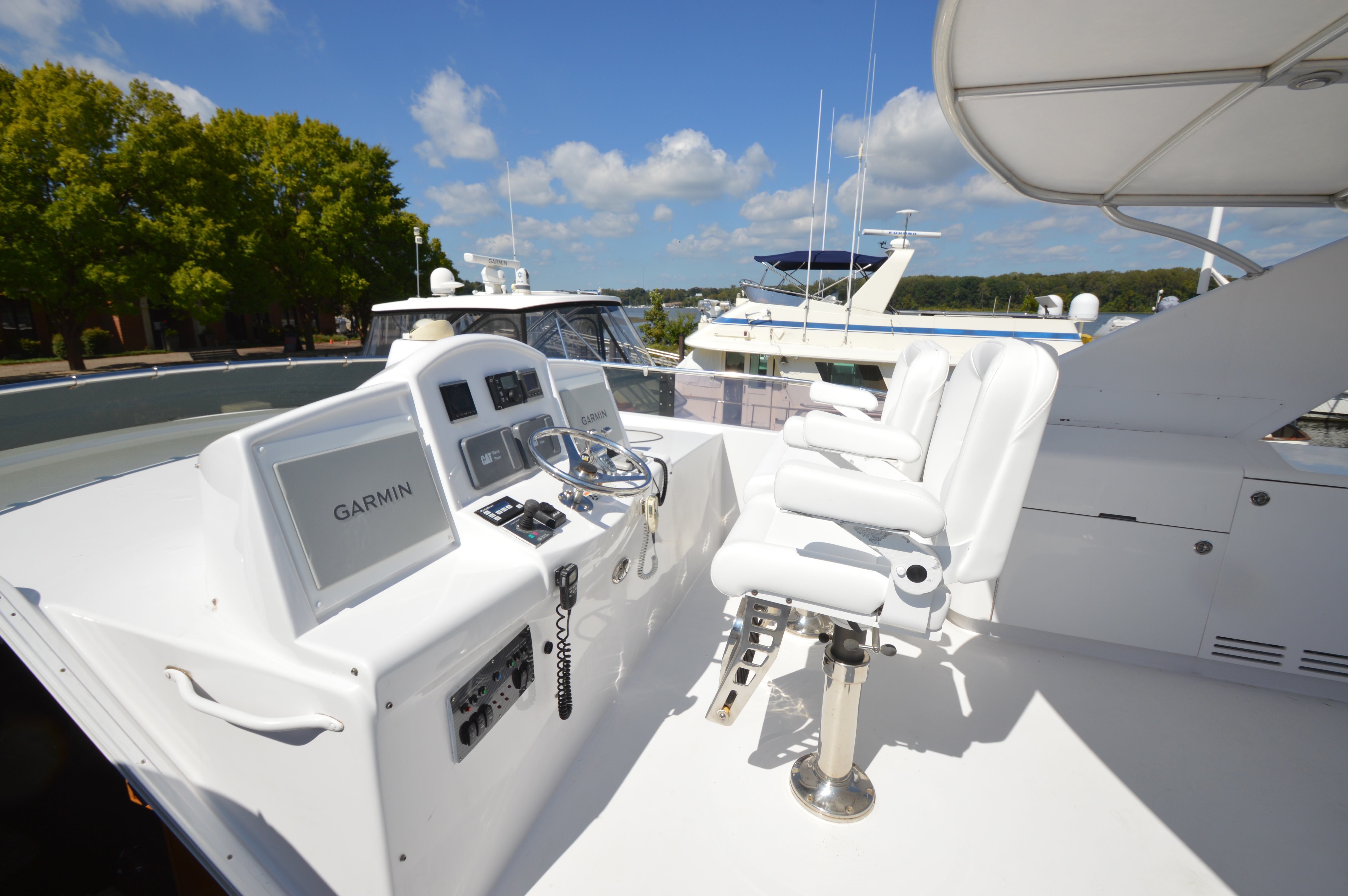 2006 Hatteras 64 Motor Yacht - 55