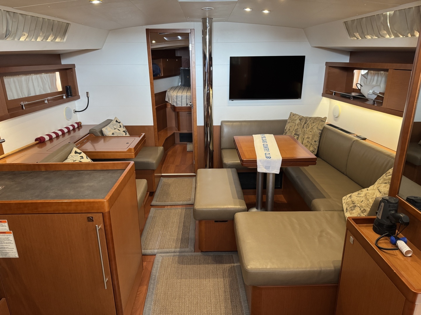 2017 Beneteau Oceanis 45 - Image 44