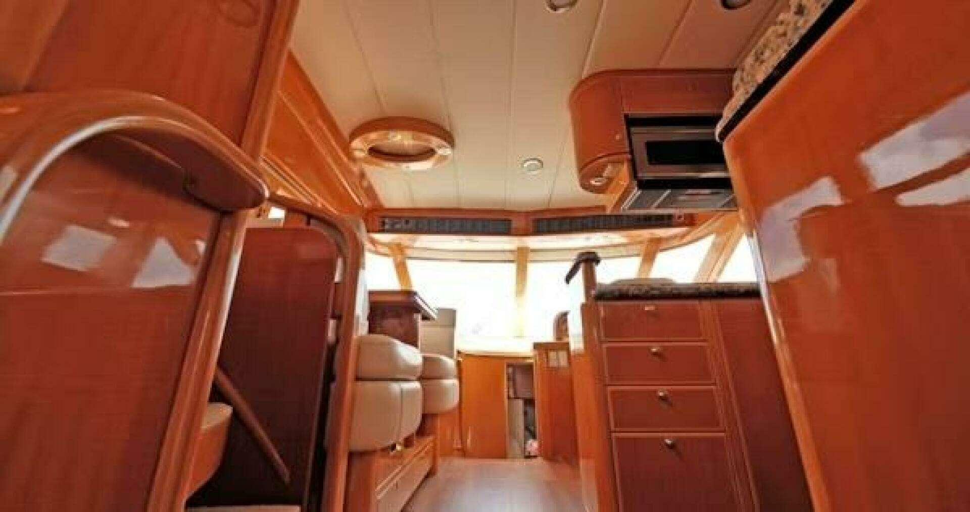 2004 McKinna Pilothouse - Image 17