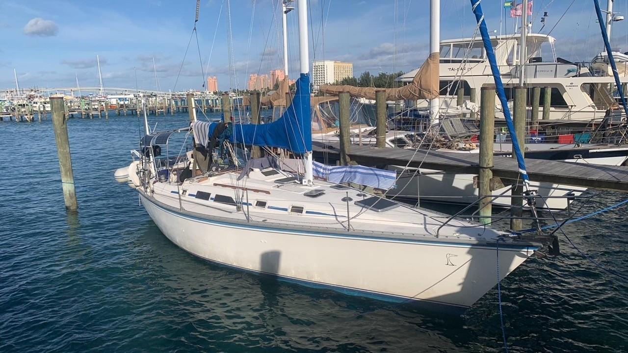1986 Hunter 34