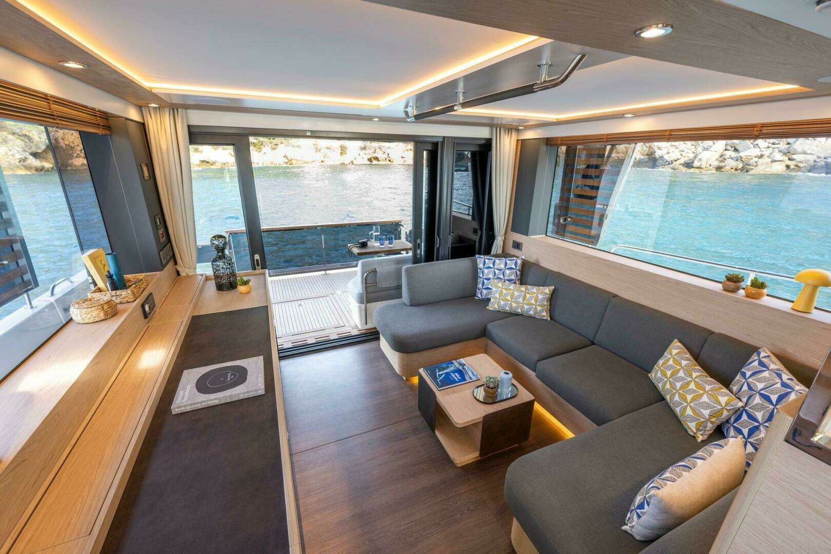 2026 Beneteau Swift Trawler 54 - Image 6