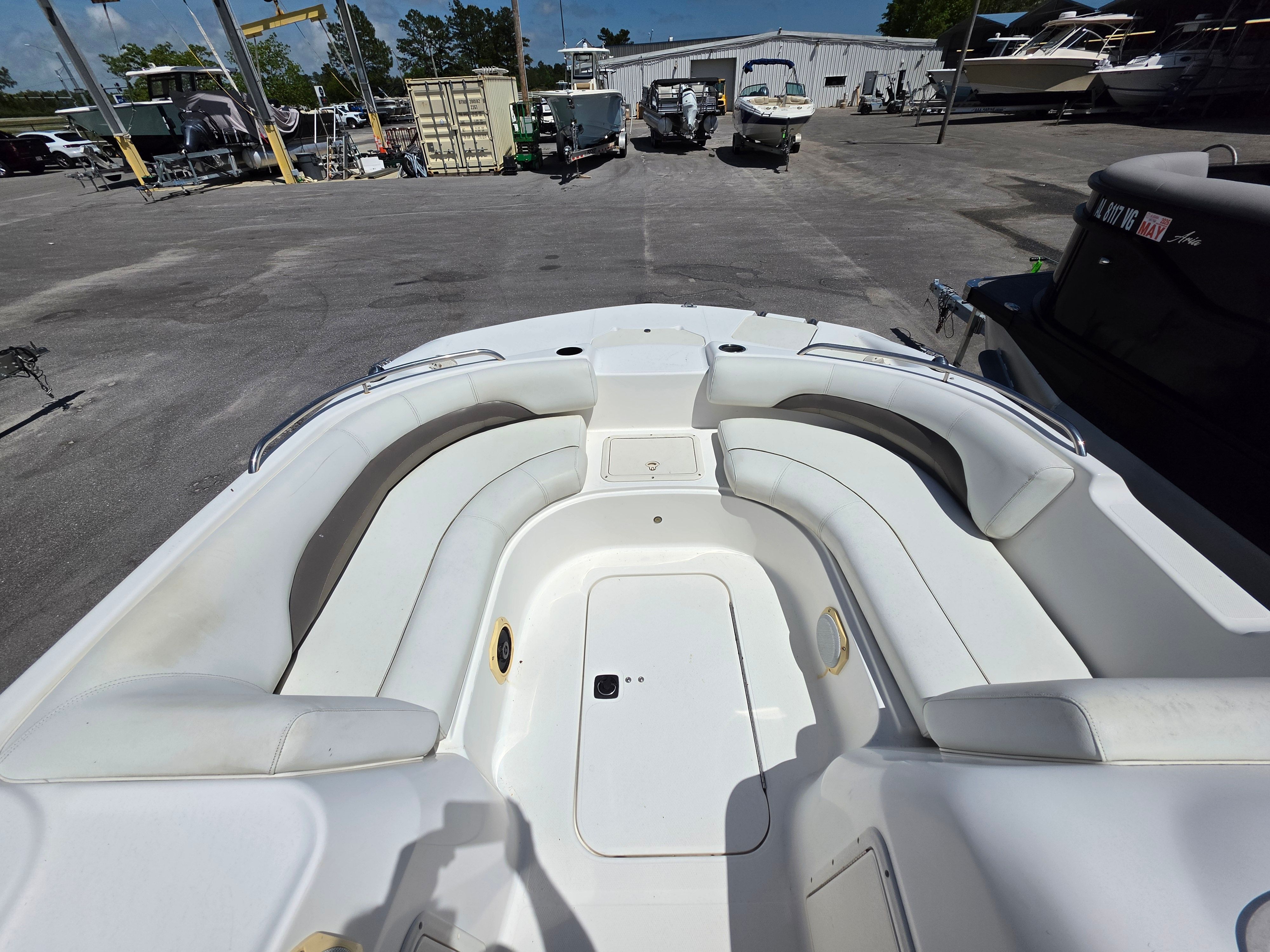 2013 Hurricane SunDeck Sport 188 OB