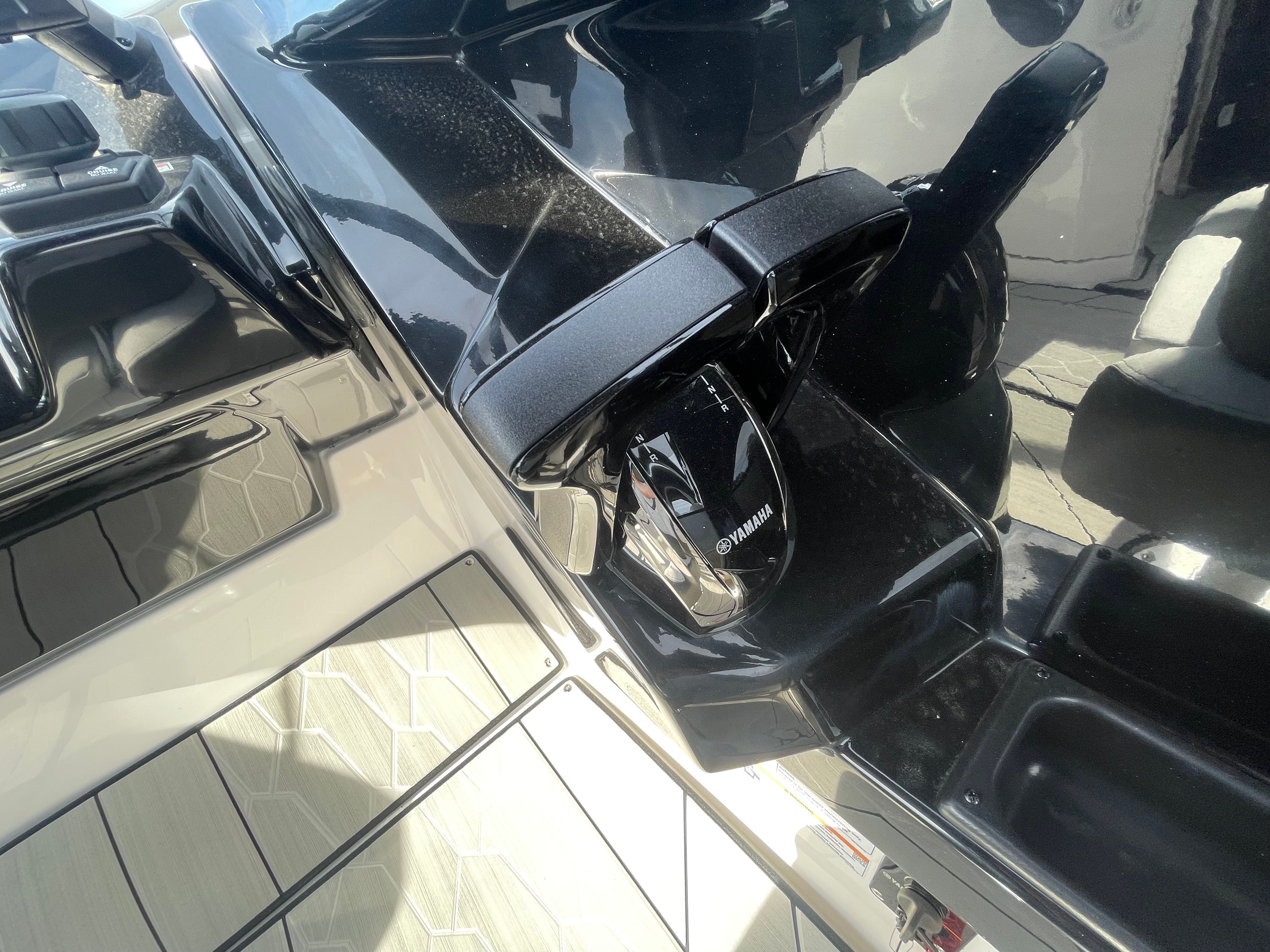 2025 YAMAHA 252 XE - Image 16