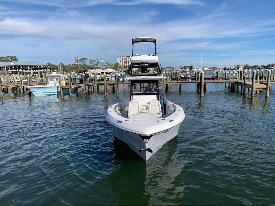 2019 Everglades 355 Center Console - 9