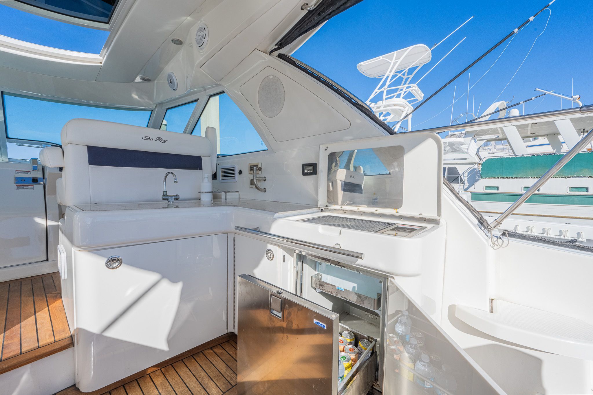 2010 Sea Ray 450 Sundancer - 14
