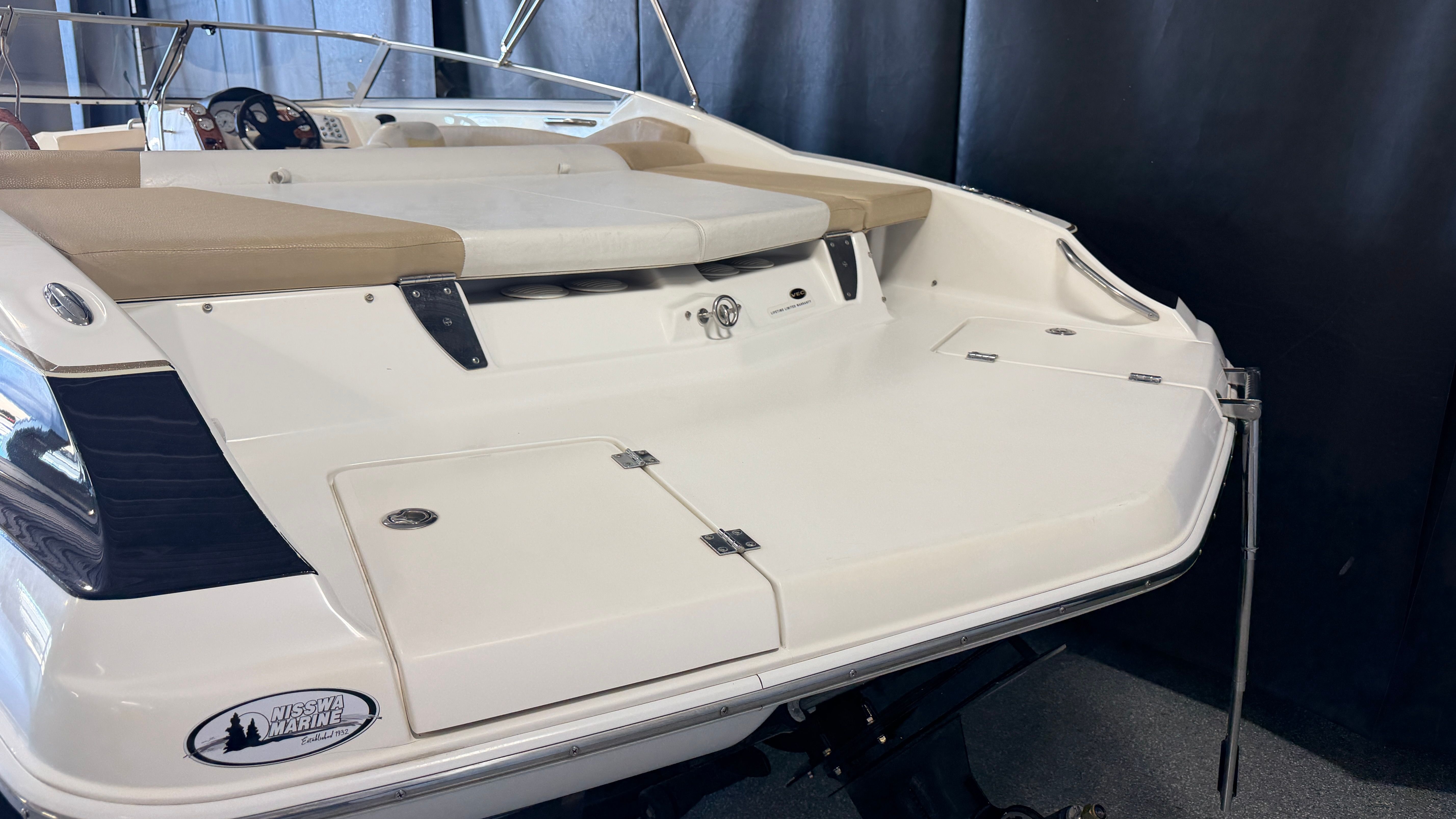 2005 Larson LXi 228 - 10