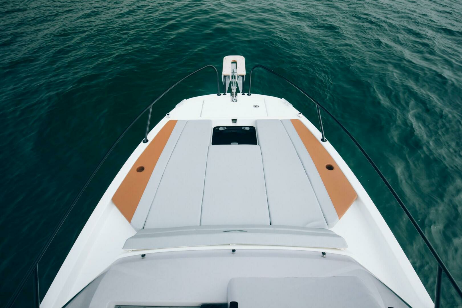2025 Beneteau Flyer 7 Sundeck - Image 5