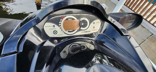 2011 Yamaha WaveRunner VX - 9