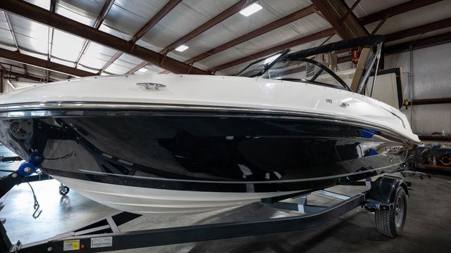 2024 Bayliner VR5 Bowrider OB - 27
