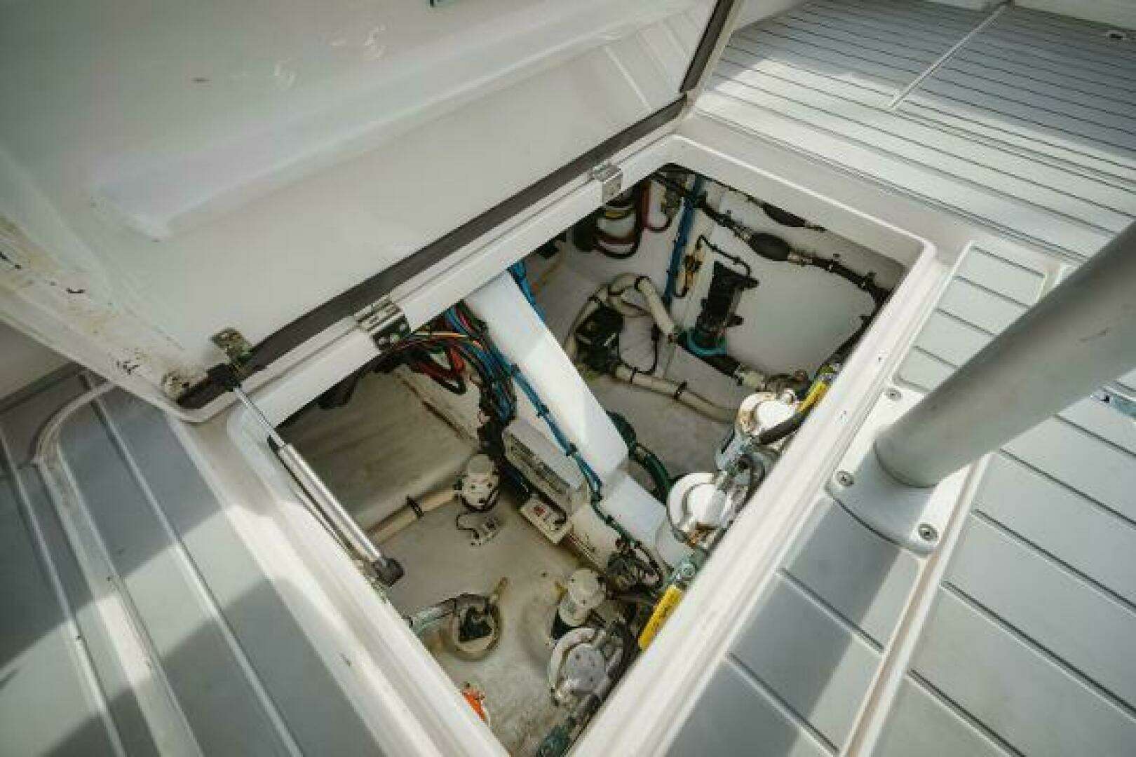 2018 Intrepid 475 Sport Yacht - Image 45