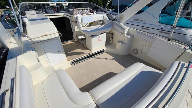 1994 Larson Cabrio 300 - 9