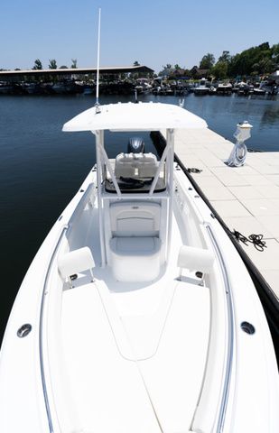 2027 Sea Hunt Ultra 219 - 2
