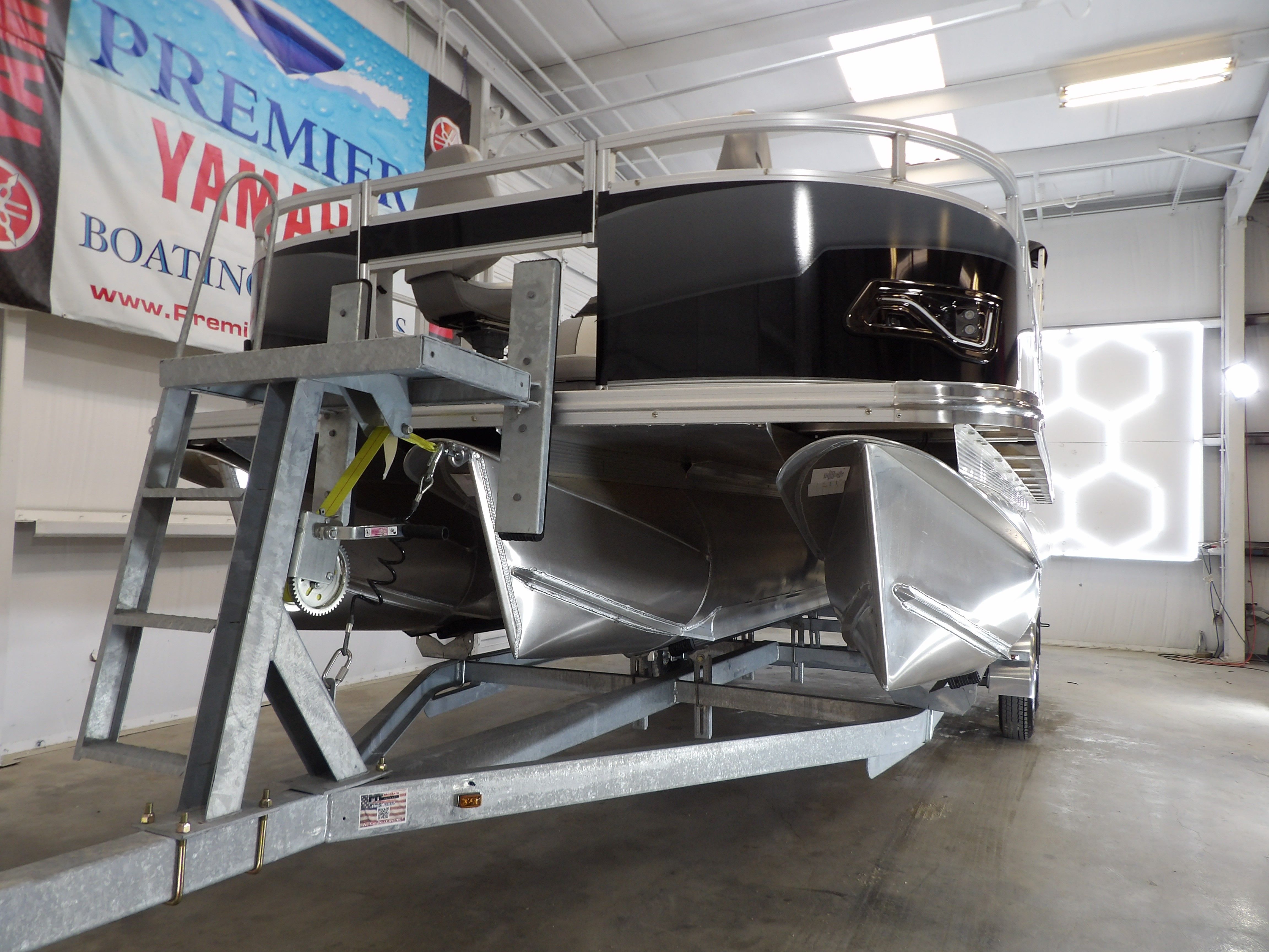 2026 Avalon Venture 85 Quad Fish - 21' - 11