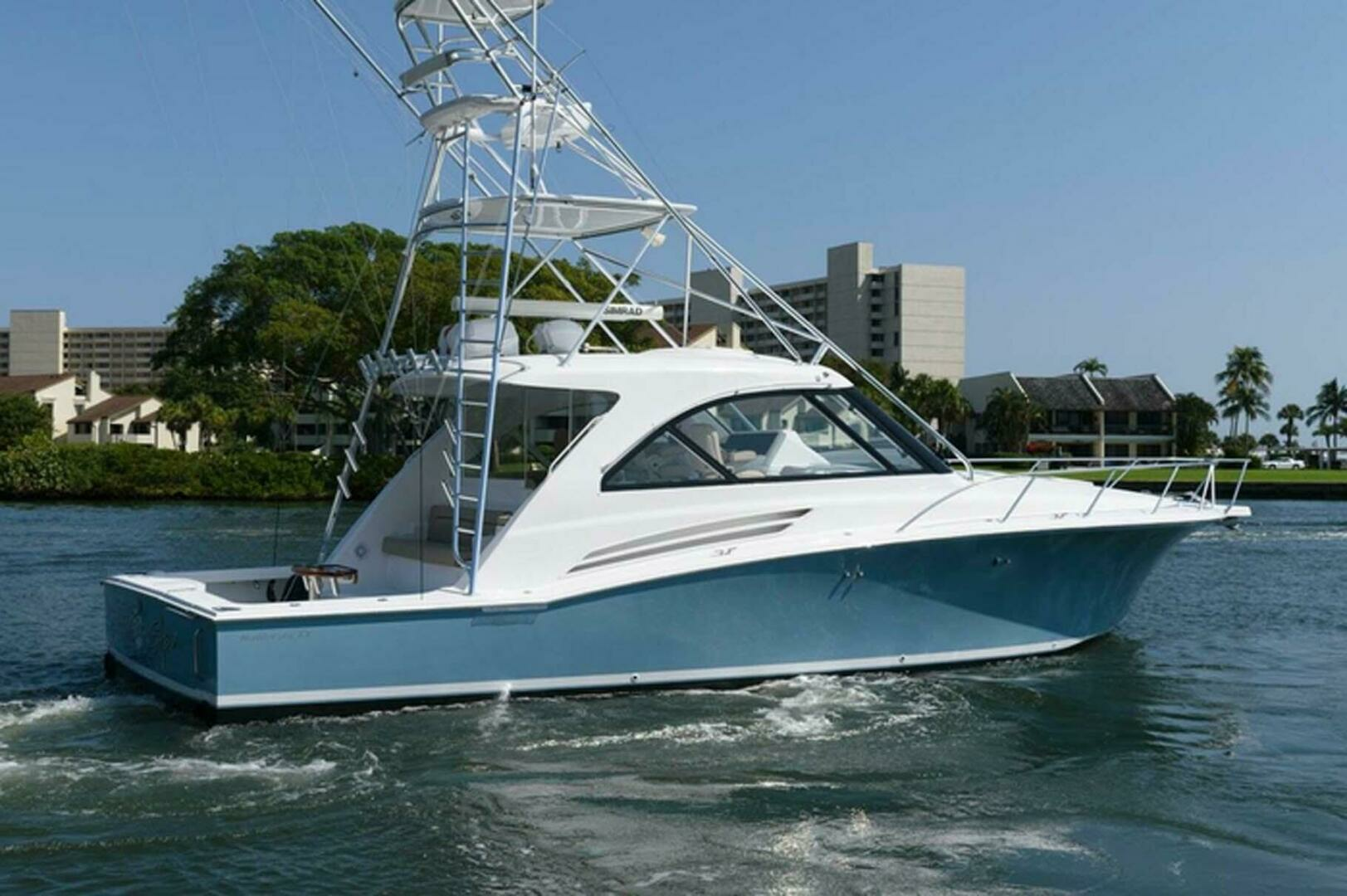 2015 Hatteras Express Sportfish - Image 34