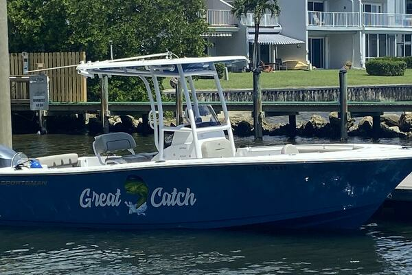 2022 Sportsman Open 232 Center Console
