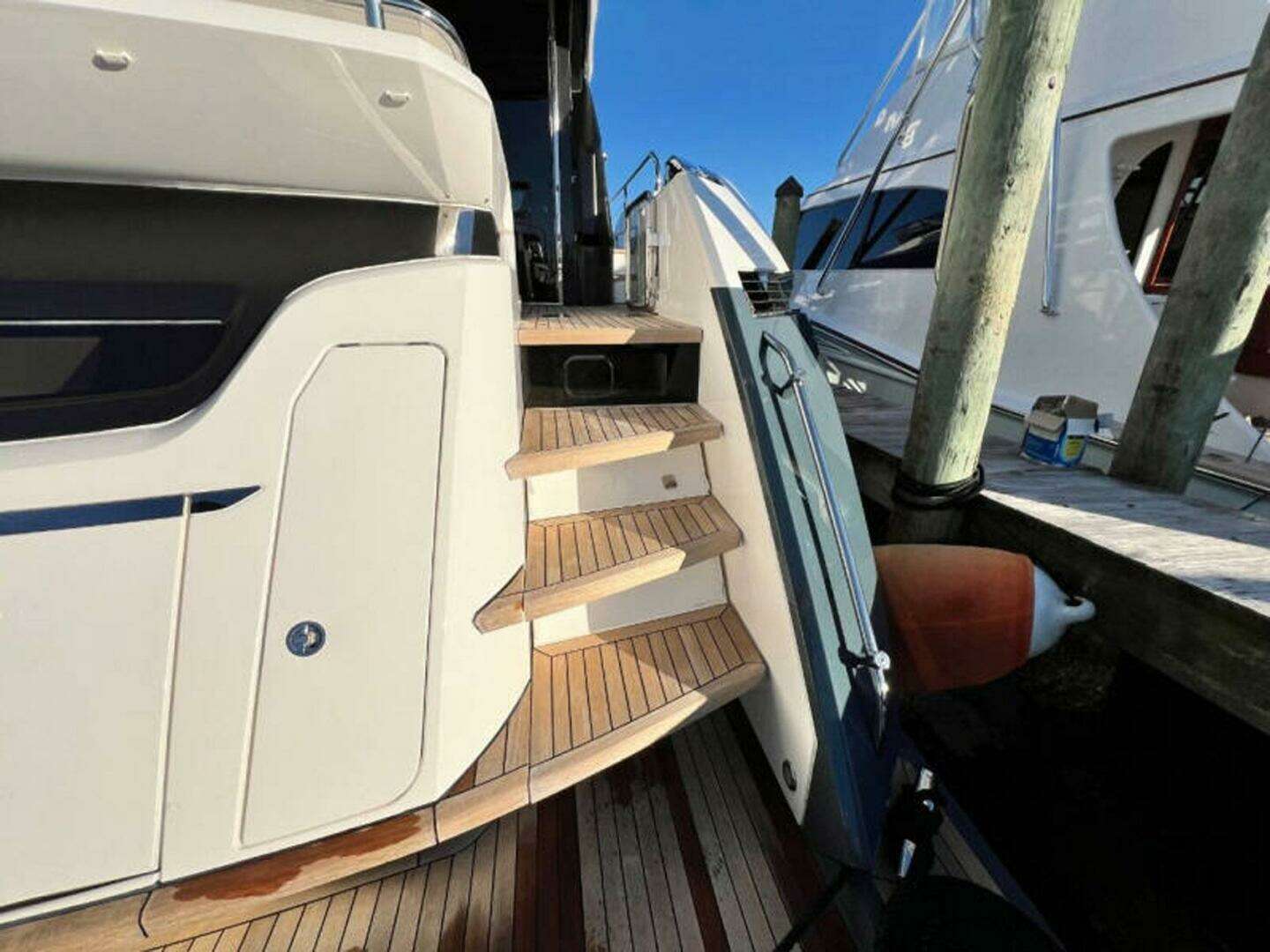 2020 Fairline Squadron - Image 84